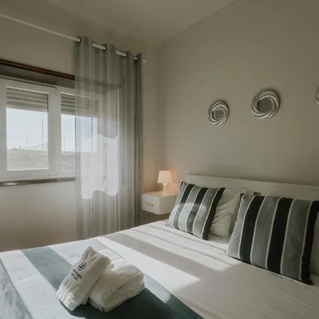 114 - Faustino S House * Atouguia Da Baleia