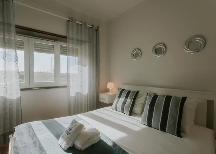 114 - Faustino S House * Atouguia Da Baleia