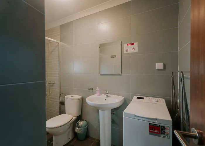 114 - Faustino S House * Atouguia Da Baleia